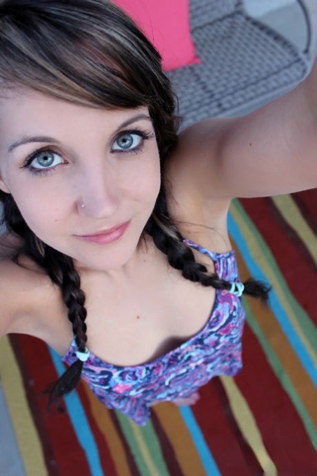 Andi Land star exclusive photo