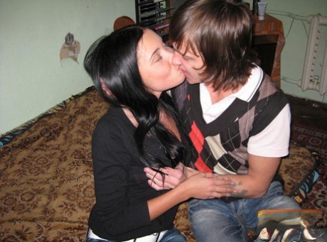 amateur college porno photos