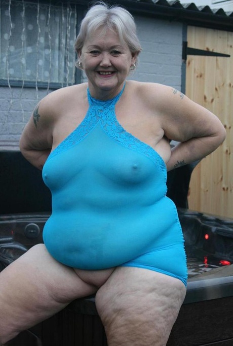 Valgasmic Exposed nude star photo
