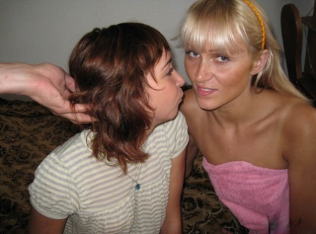 trio amatoriale porno erotico immagine