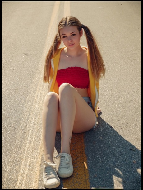 Lana Lea nice pornstar photo