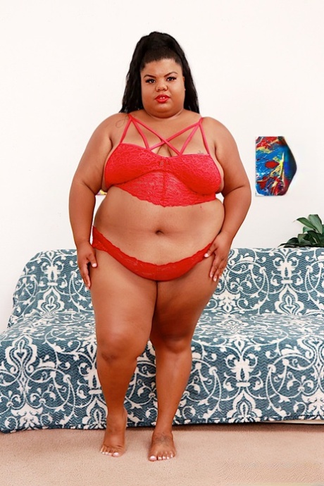 Peaches Love porn actress archive