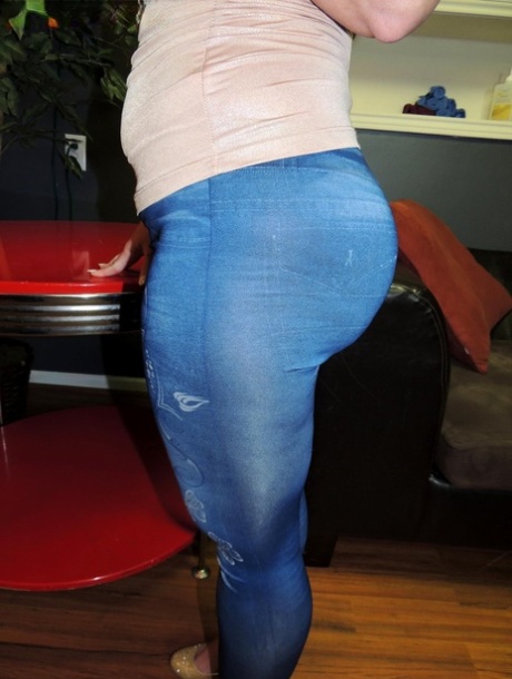 胖老奶奶他妈的 高畫質 照片