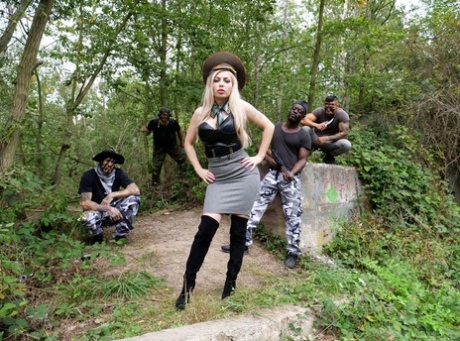 gangbang di mamme bel sesso archivio