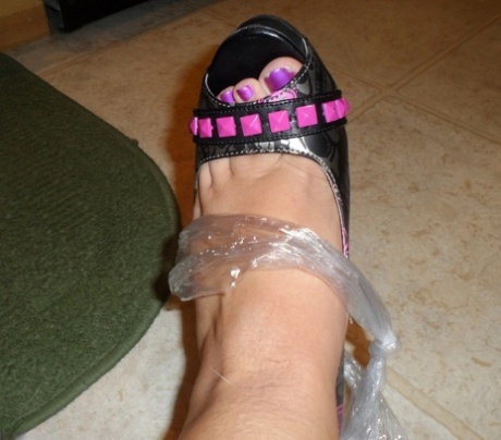 fat feet porno images