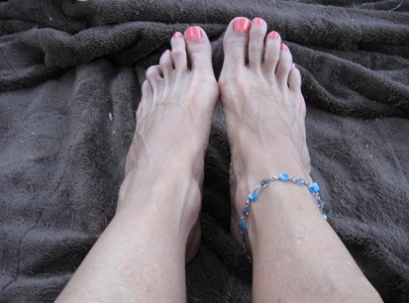 toes beautiful archive