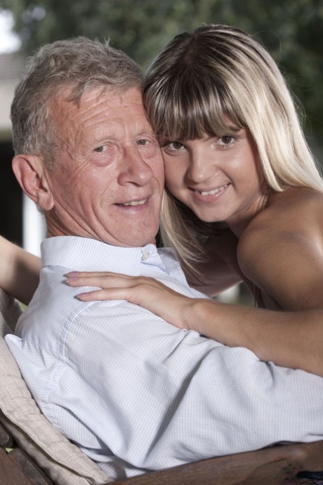 úzké bikiny krásná erotika sbírka