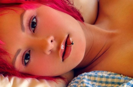 teen face beautiful nude image