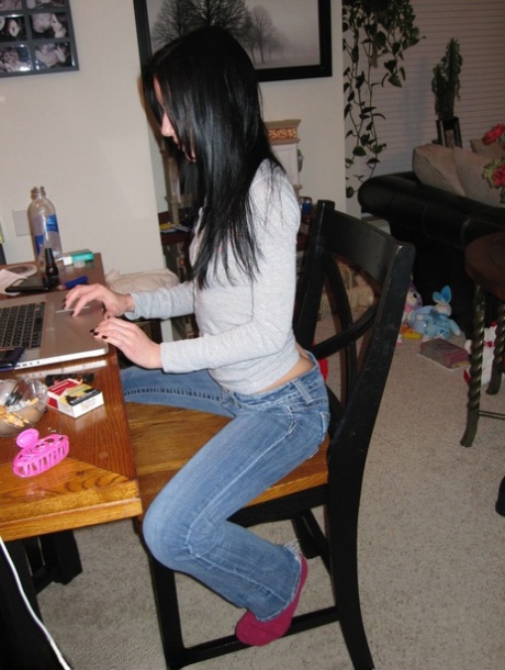 Dawn Avril sex star archive