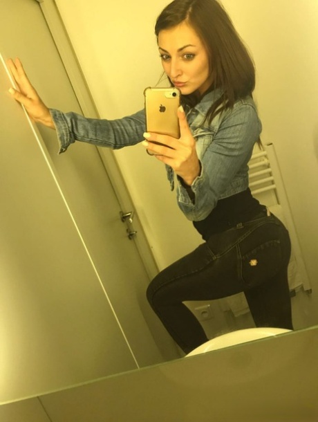 tonårsspegel xxx pornografisk arkiv