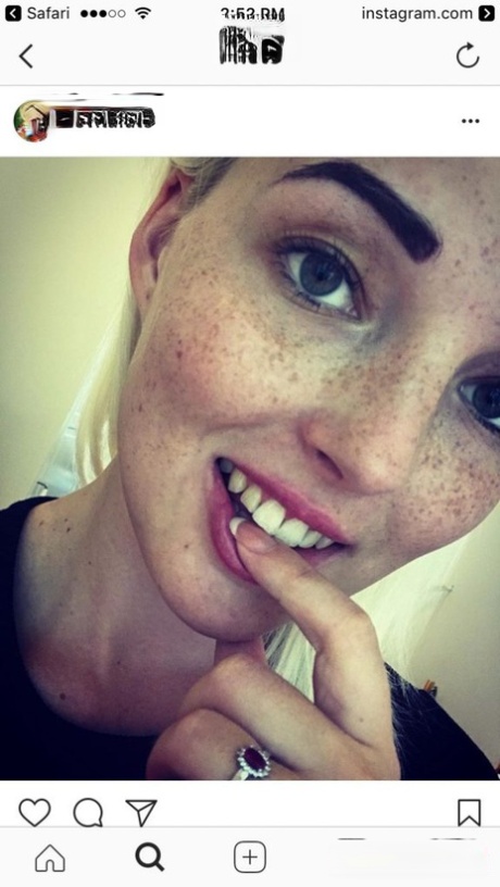 selfie amatoriale di un Giovane esclusivo immagine