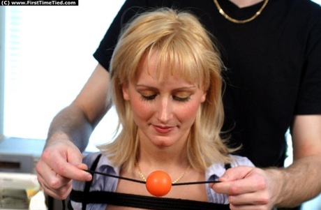 blondýnky bdsm krásná vysoká kvalita obraz