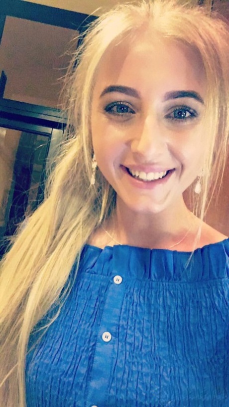 teen selfie sex photo