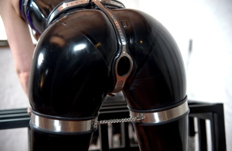 Latex-BDSM kostenlose erotische fotos