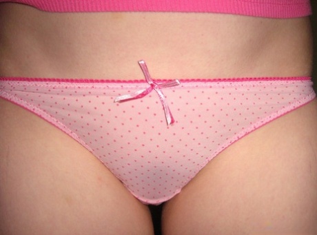 gros plan sur les culottes nus chauds archive