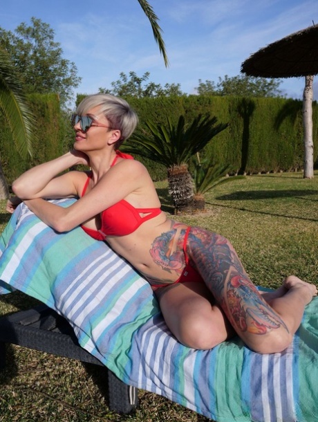 pieds en bikini haute qualité exclusive photos