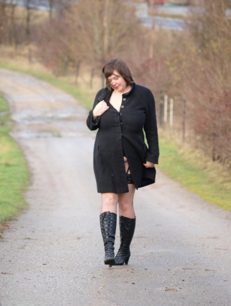 bbw boots hot picture