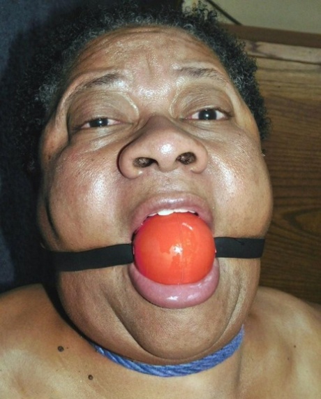 ebony granny art naked image