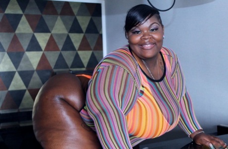 bbw africana nus galeria