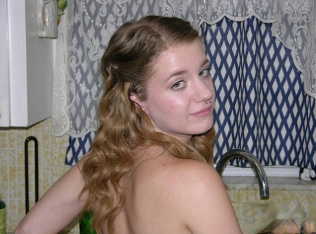 Dakota Burns pornstar top image