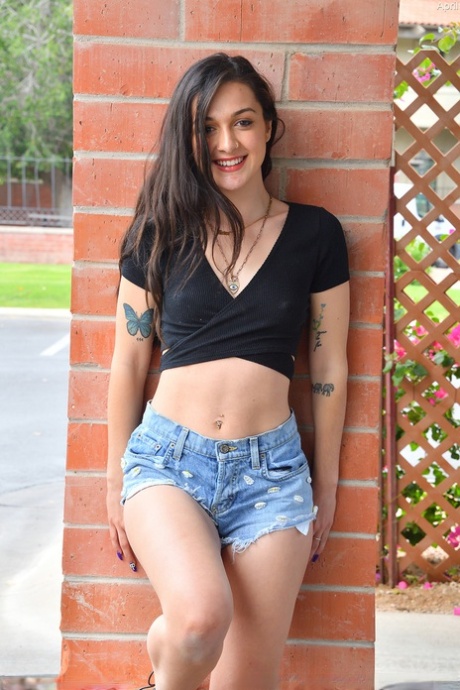 April Valentino hd star gallery