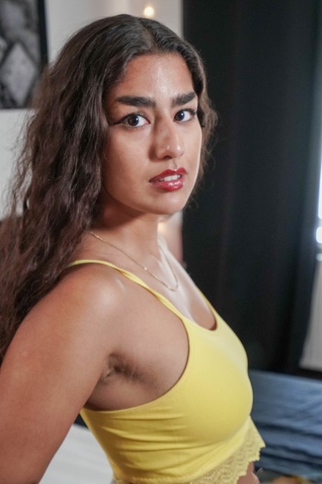 voorovergebogen zonder slipje sexy kunst archief
