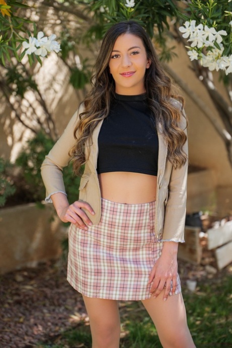 Eliza Eves sex model img