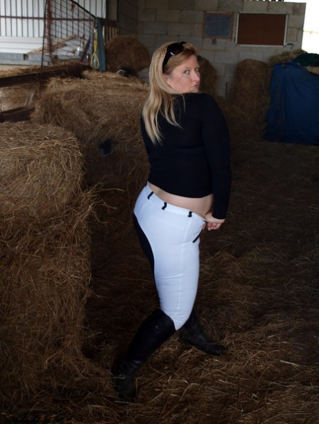 nonna asiatica nudi sexy img