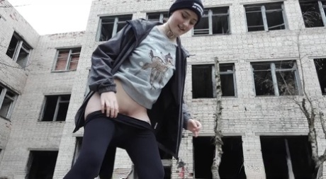 public pissing beautiful xxx images