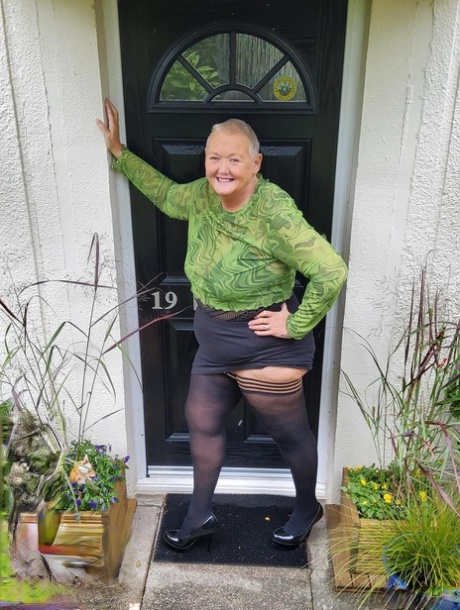bedstemor under nederdelen sexet erotisk img