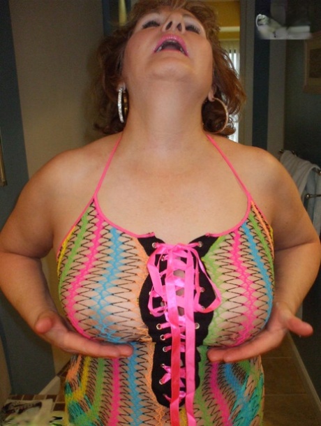 old cougar adult archive