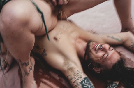 getatoeëerde milf lekker gratis archief
