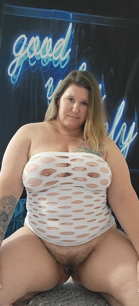 thick hairy erotic image