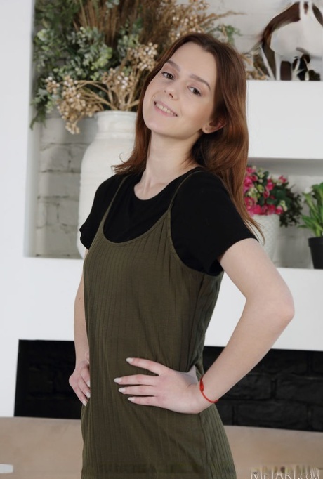 Amber Plume nude model images