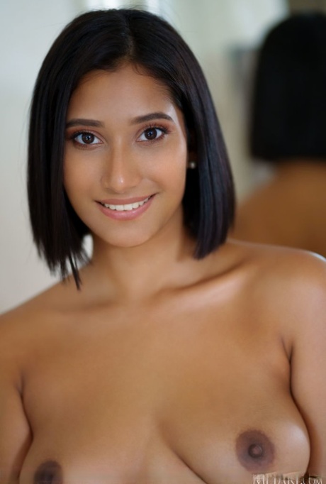 latina babe free sexy image