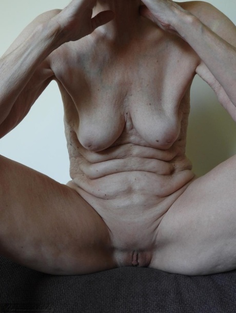 vollbusige Teenagerin kostenlose nette bilder