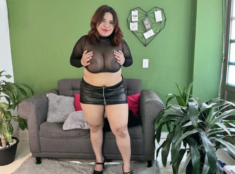 cuero bbw hermosa desnuda foto
