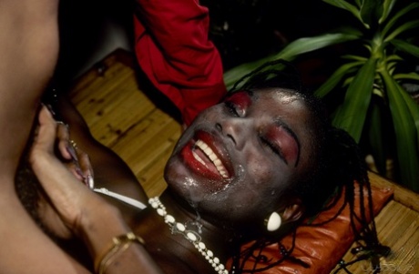 ebony facial hot naked photo