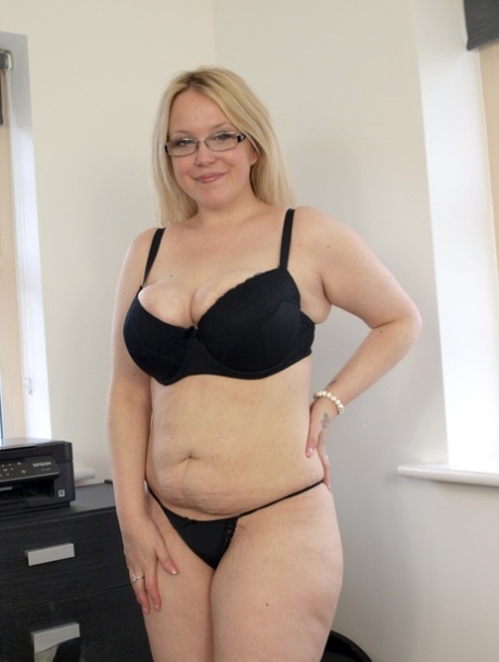 streberhafte MILF perfekte foto