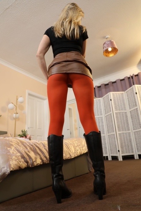 pantyhose boots beautiful xxx picture