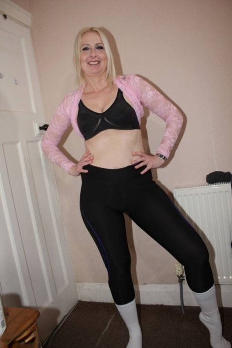 volwassen yogabroek bovenste hd foto