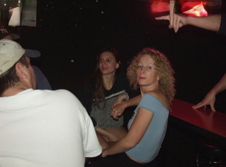 public flashing xxx pics