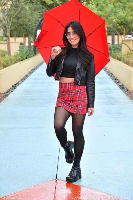 public flashing perfect img