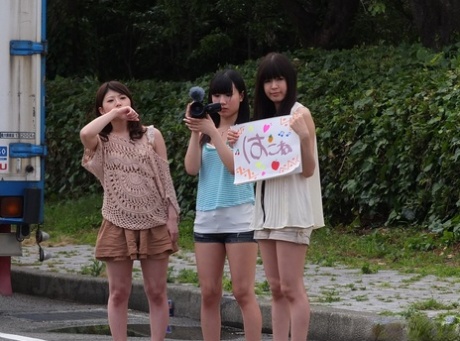 asian public hot naked pic