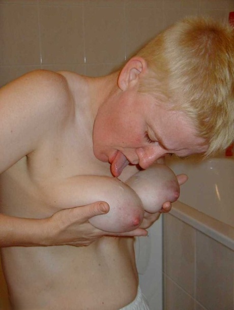 short hair cumshot hot porn pictures