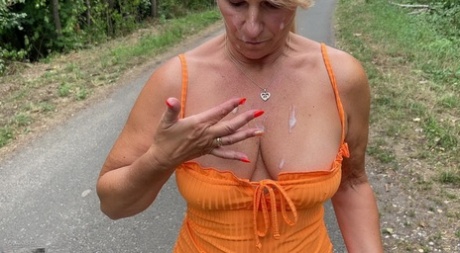 mature cumshot art porn pictures