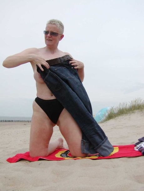 spiaggia della nonna caldo hd immagini
