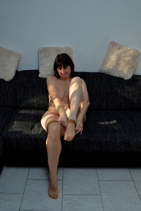 mature pantyhose pornos photo