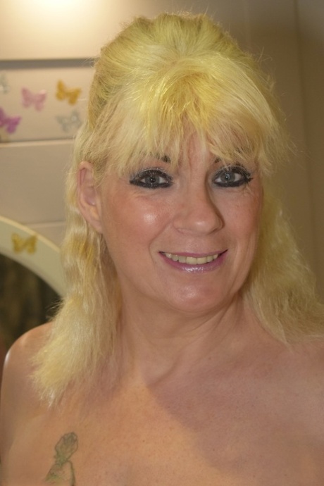 mature face sexy picture