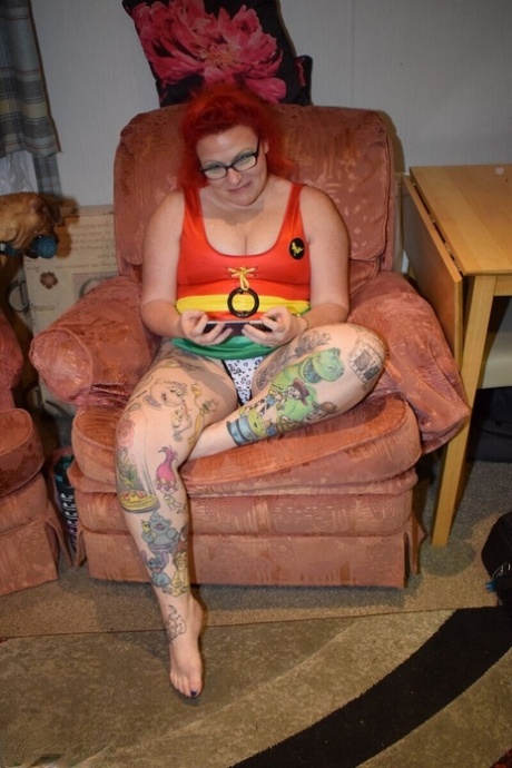 thick redhead erotic image